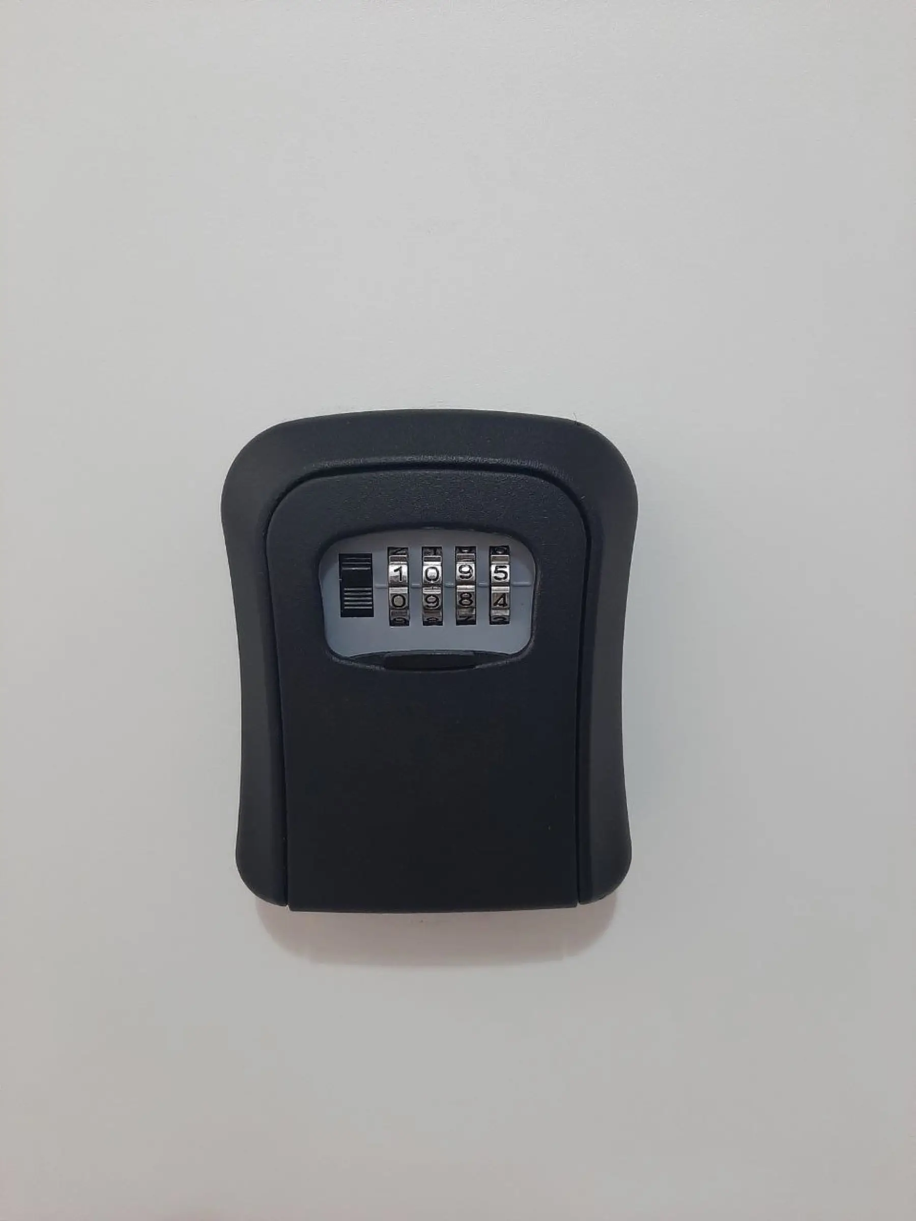 The key lockbox used for self check-in